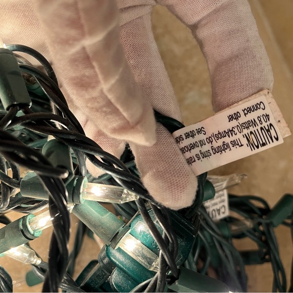 Holiday Lights. 2 Long Strands. White. Standard lights. Cheerful. - Picture 4 of 5